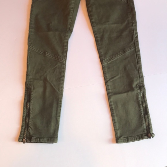 Green jeans. - Picture 3 of 6